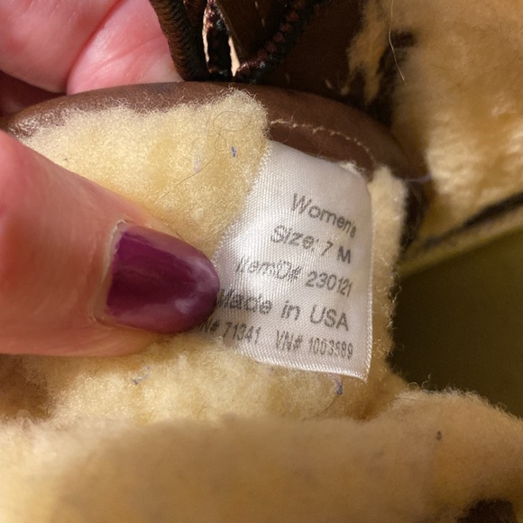 L.L. Bean 10” Shearling Lined Insulated Winter Duck Boots 7M 230121 - Picture 3 of 17